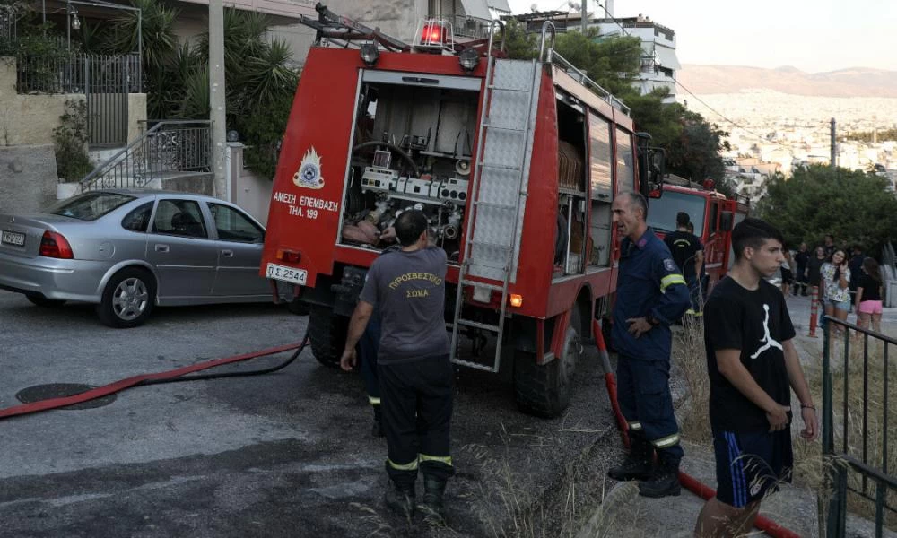 Πάτρα: Συναγερμός για φωτιά σε βυτιοφόρο στην Περιμετρική